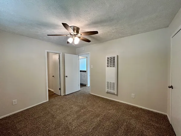 $785 | 3629 North MacGregor Way, Unit 4, Houston, TX 77004