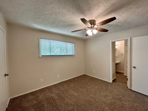 $785 | 3629 North MacGregor Way, Unit 4, Houston, TX 77004