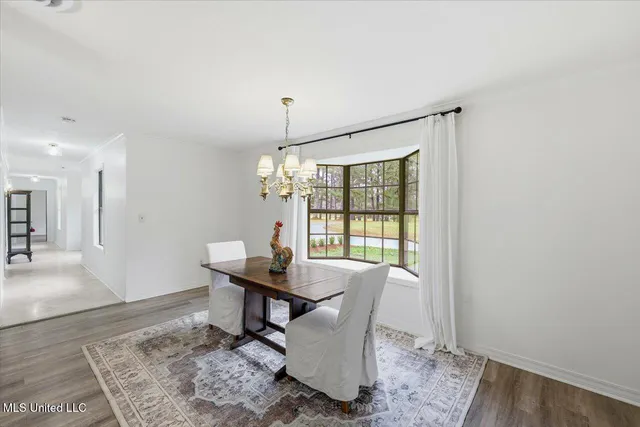 $379,800 | 14 Sylwood Place, Jackson, MS 39209