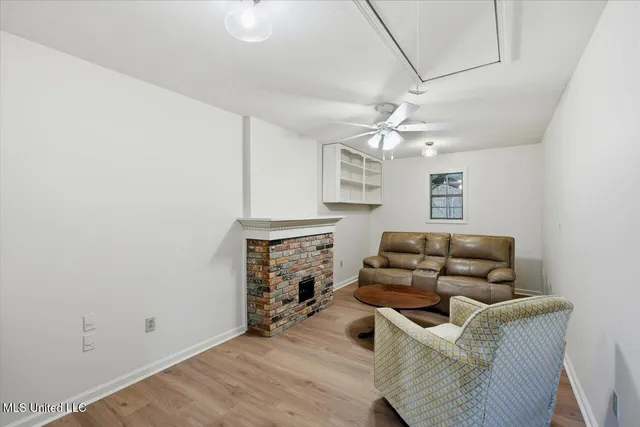 $379,800 | 14 Sylwood Place, Jackson, MS 39209