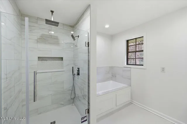 $379,800 | 14 Sylwood Place, Jackson, MS 39209