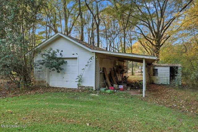 $379,800 | 14 Sylwood Place, Jackson, MS 39209