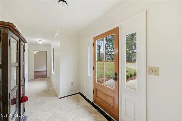 $379,800 | 14 Sylwood Place, Jackson, MS 39209