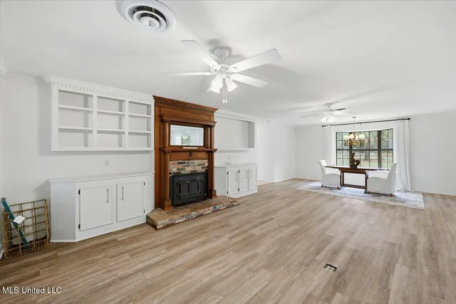 $379,800 | 14 Sylwood Place, Jackson, MS 39209