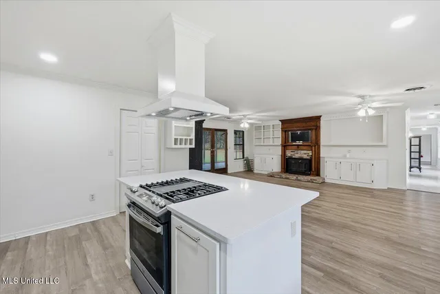 $379,800 | 14 Sylwood Place, Jackson, MS 39209