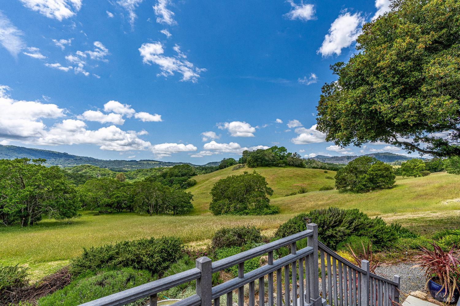 10601 Slattery Road Glen Ellen, CA 95442 - Photo 17 of 45 View to the south/southwest.