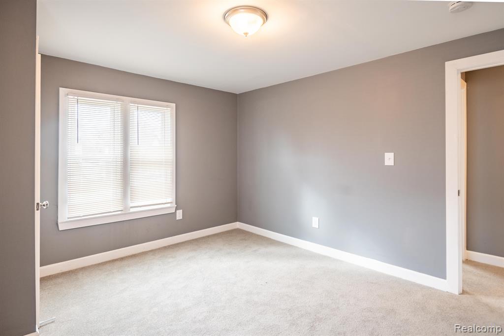 5766 Balfour Road Detroit, MI 48224 - Photo 27 of 40