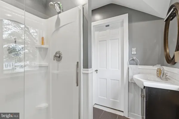 $435,000 | 827 Harper Avenue, Drexel Hill, PA 19026