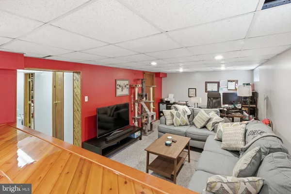 $435,000 | 827 Harper Avenue, Drexel Hill, PA 19026