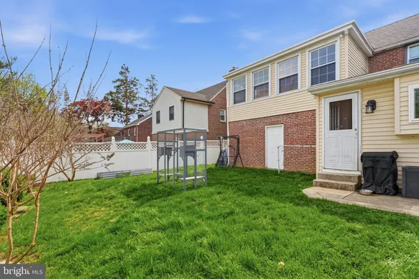 $435,000 | 827 Harper Avenue, Drexel Hill, PA 19026