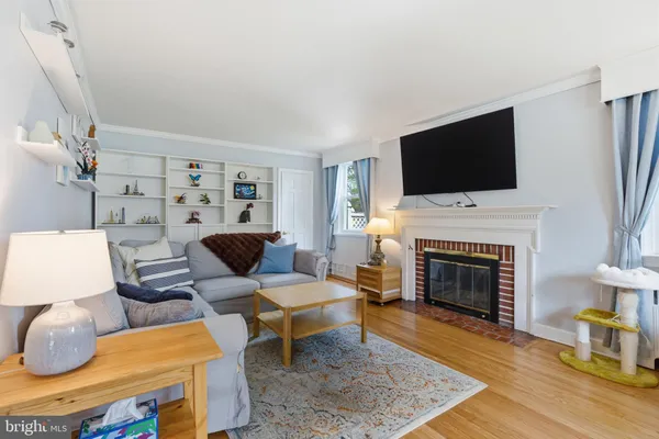 $435,000 | 827 Harper Avenue, Drexel Hill, PA 19026