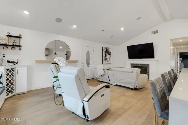 $398,000 | 152 Via Rosal, Camarillo, CA 93012