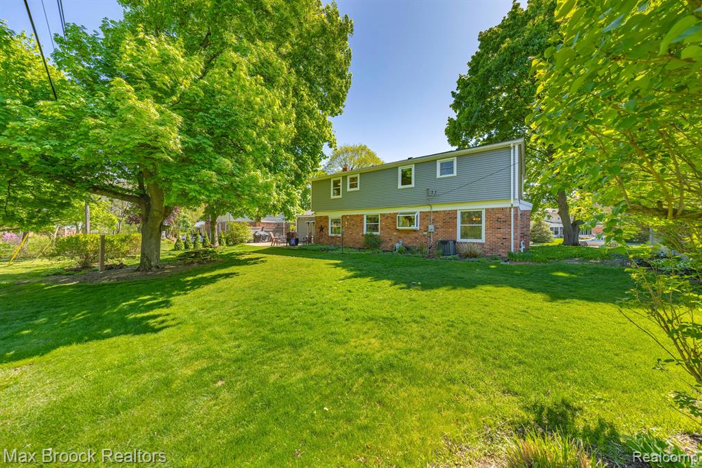 29884 Fox Grove Road Farmington Hills, MI 48334 - Photo 58 of 64