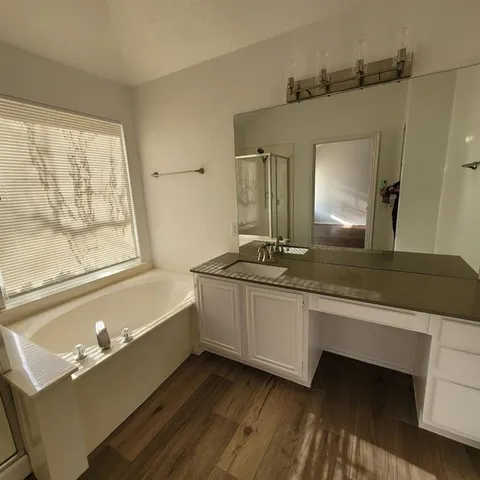 $2,095 | 825 Stafford Station Drive, Saginaw, TX 76131