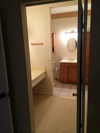 $1,725 | 2100 Tanglewilde Street, Unit 489, Houston, TX 77063