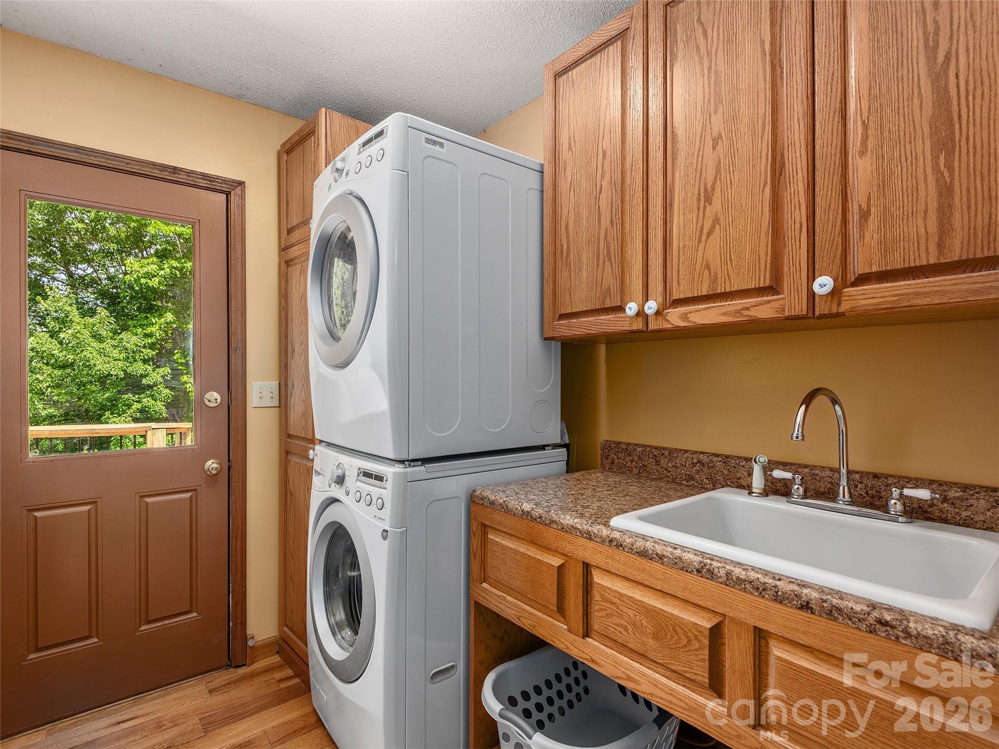 40 Deer Ridge Road Mills River, NC 28759 - Photo 29 of 35 a utility room with dryer and washer