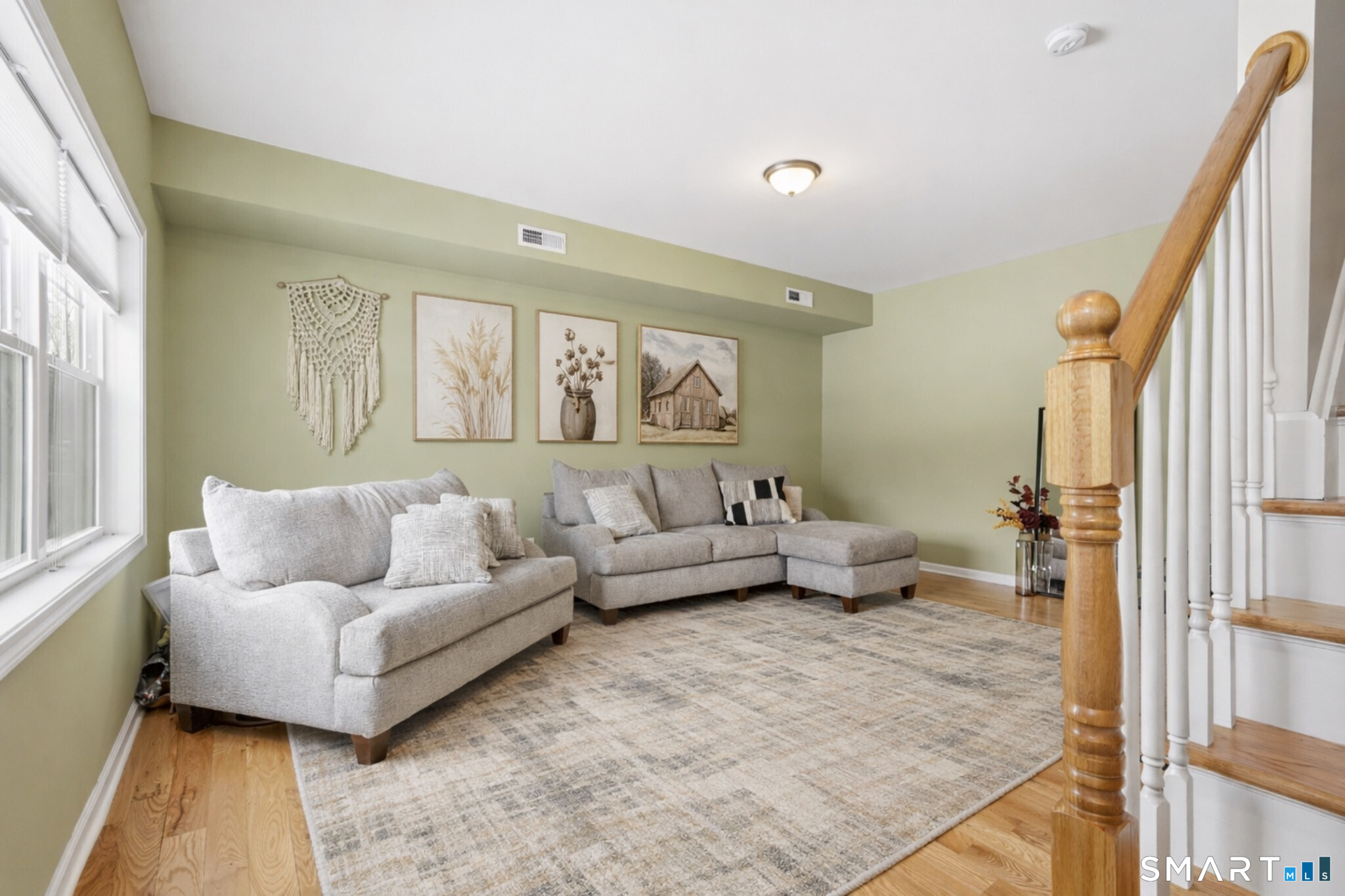 1320 Chopsey Hill Road Bridgeport, CT 06606 - Photo 3 of 21