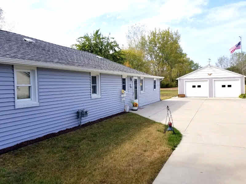 3690 State Street Road Bay City, MI 48706 - Photo 2 of 15