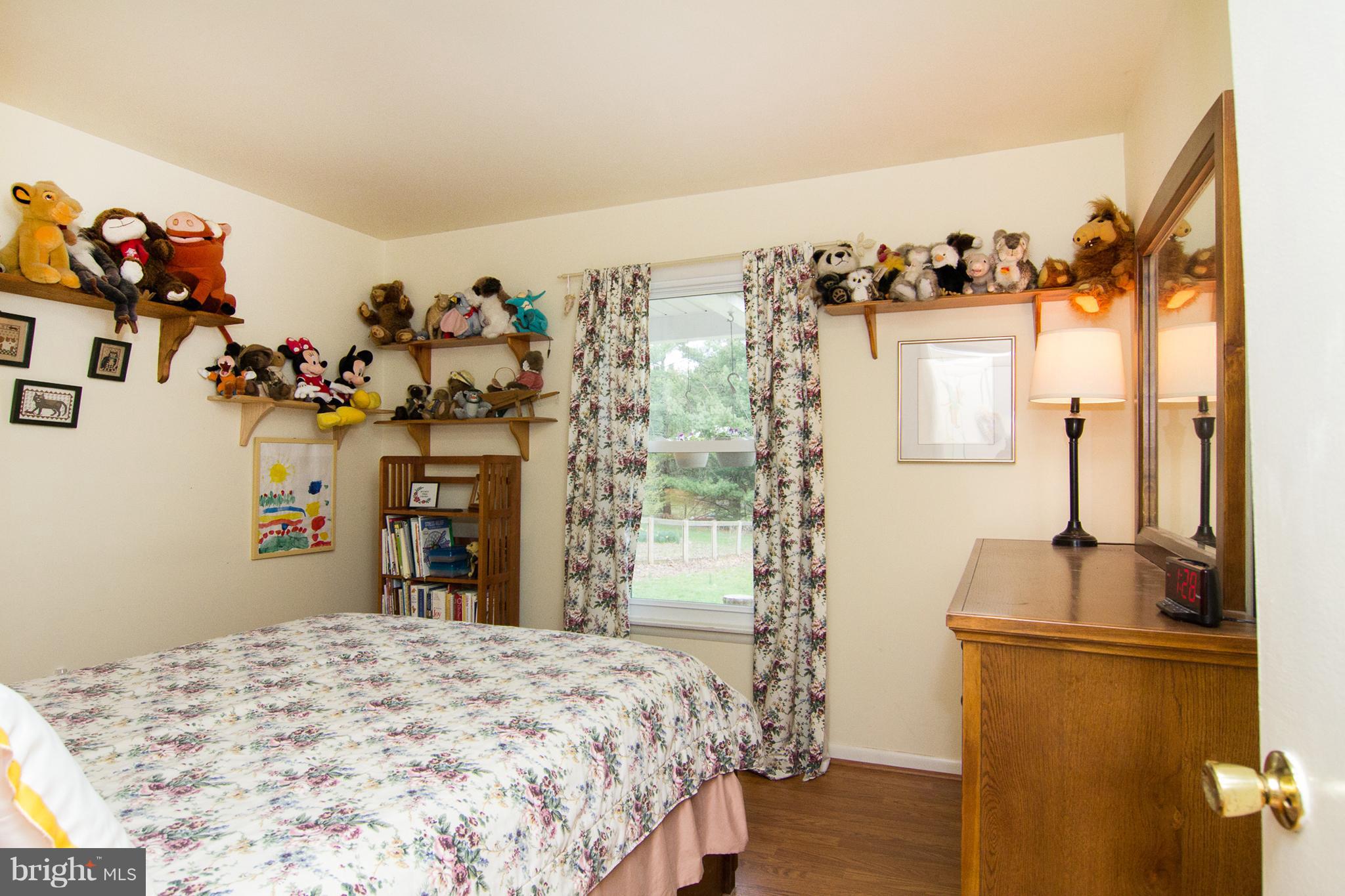 2255 Ridge Road Westminster, MD 21157 - Photo 14 of 28 Second Bedroom