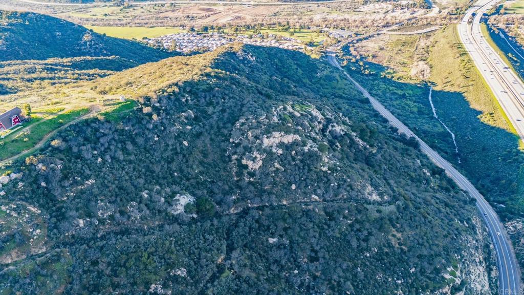 395 Mountain View Road Bonsall, CA 92003 - Photo 5 of 11