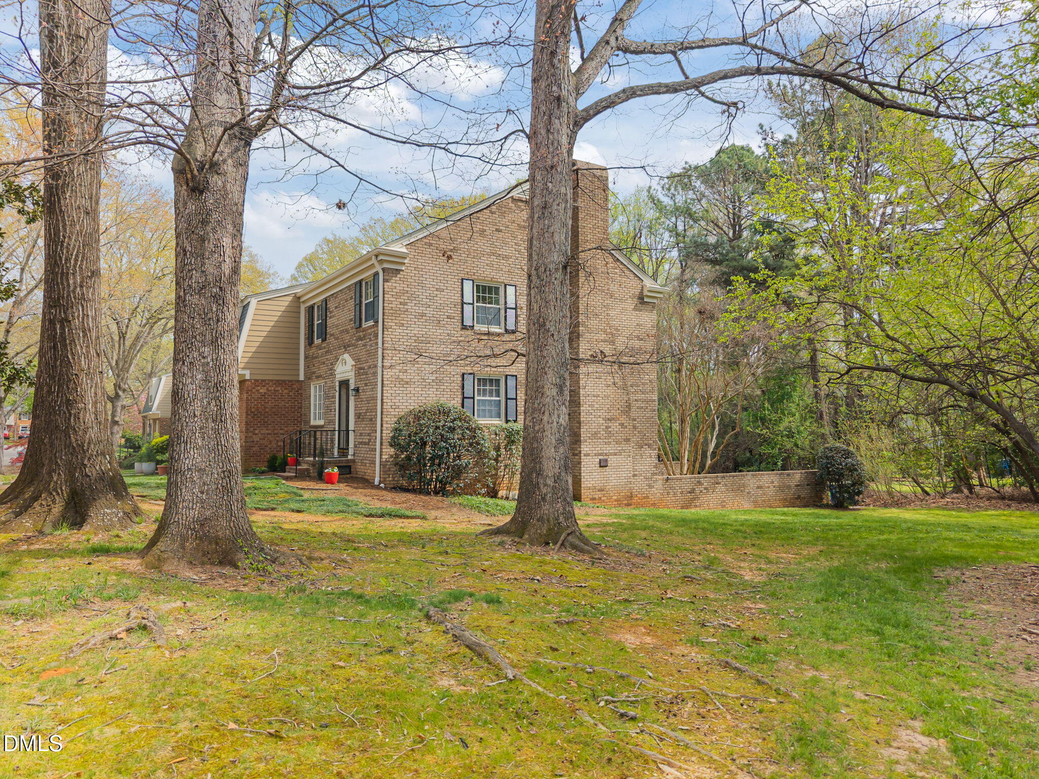 2925 Wycliff Road Raleigh, NC 27607 - Photo 49 of 58 Side yard