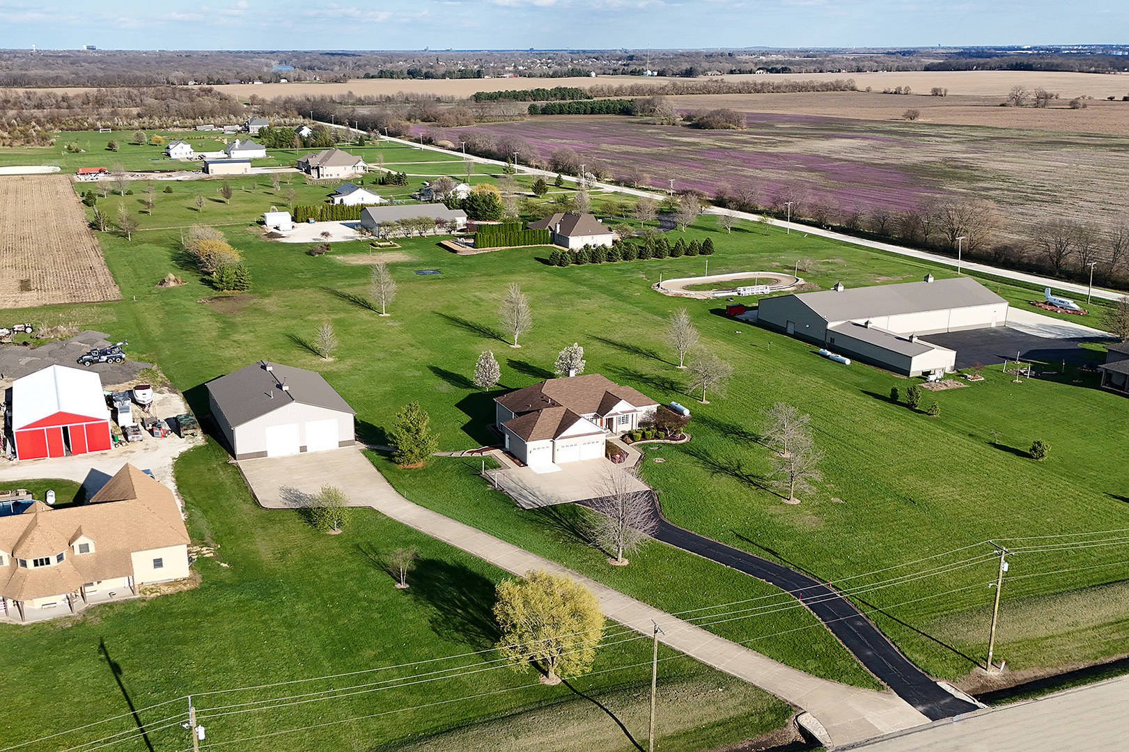 3095 North 5000 Road West Kankakee, IL 60901 - Photo 65 of 75 a view of a lake with a houses