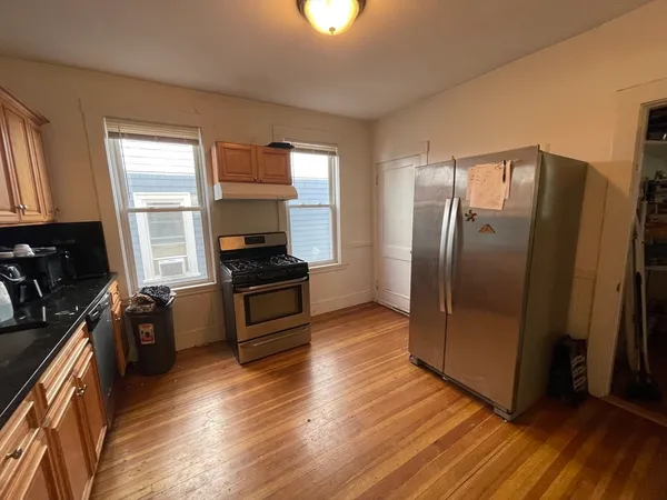 $4,500 | 115 Browne Street, Unit 2, Brookline, MA 02446