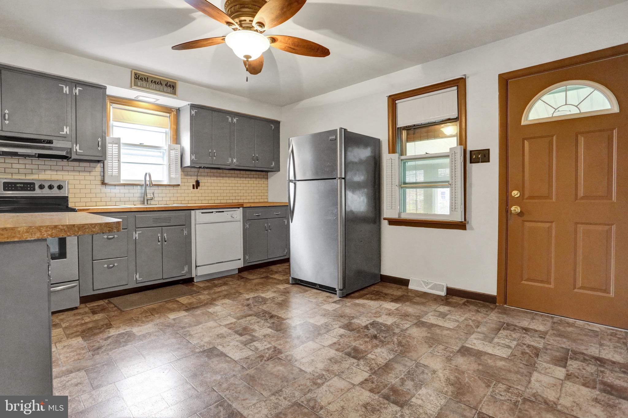 47 Woodland Road Reading, PA 19610 - Photo 6 of 24 Gallery Image 6