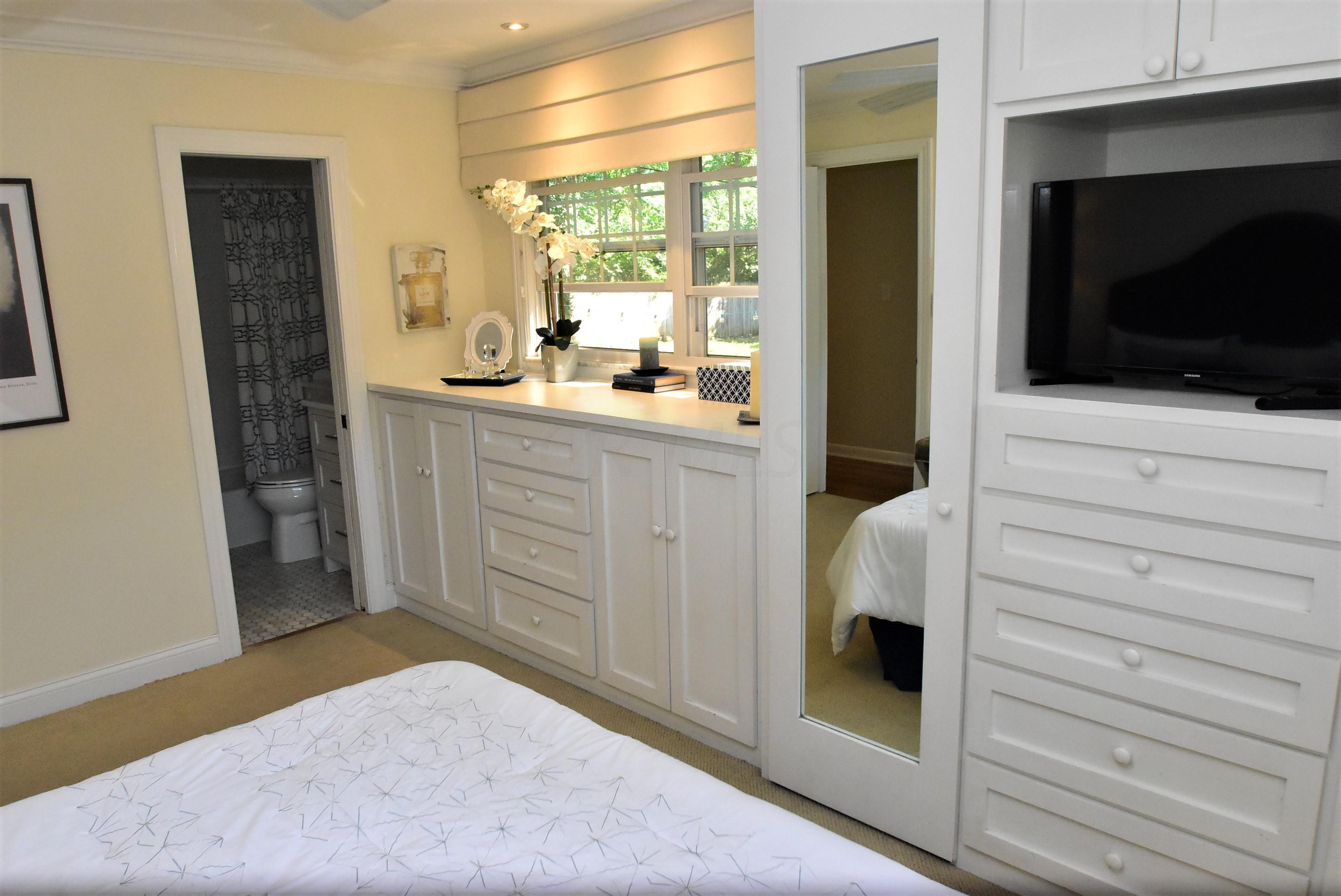 2696 Chester Road Upper Arlington, OH 43221 - Photo 22 of 41 Gallery Image 22