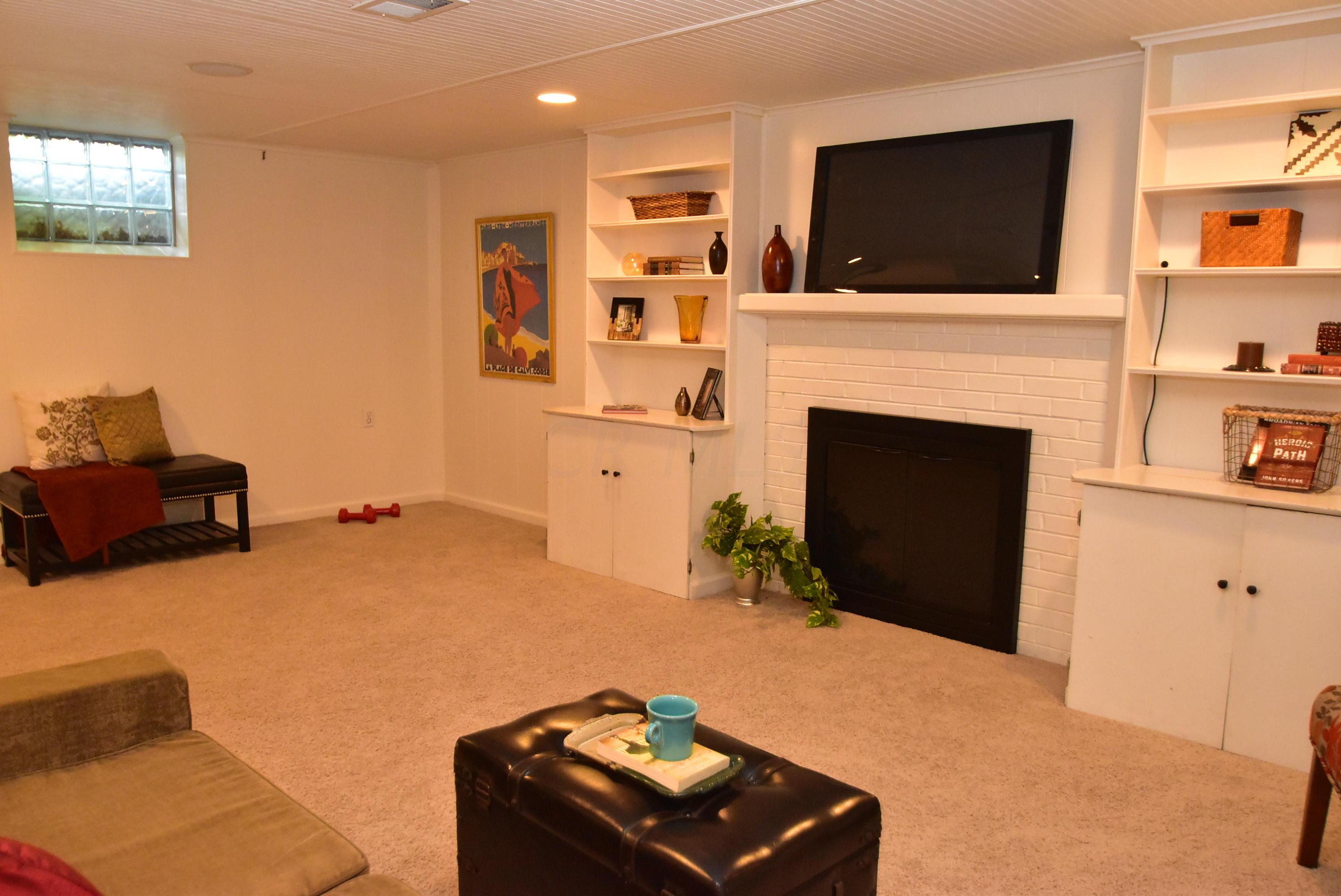 2696 Chester Road Upper Arlington, OH 43221 - Photo 32 of 41 Gallery Image 32