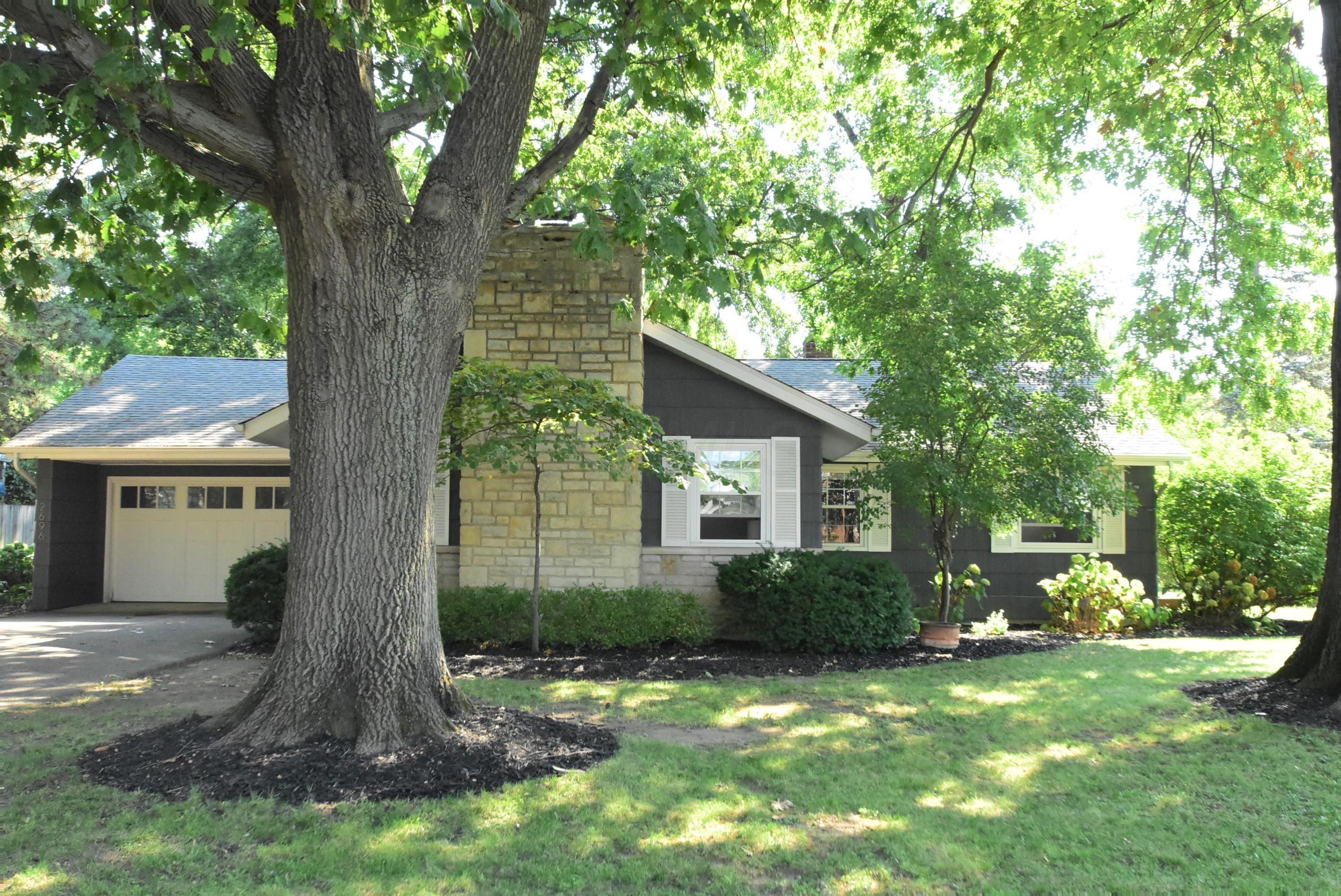 2696 Chester Road Upper Arlington, OH 43221 - Photo 4 of 41 Gallery Image 4