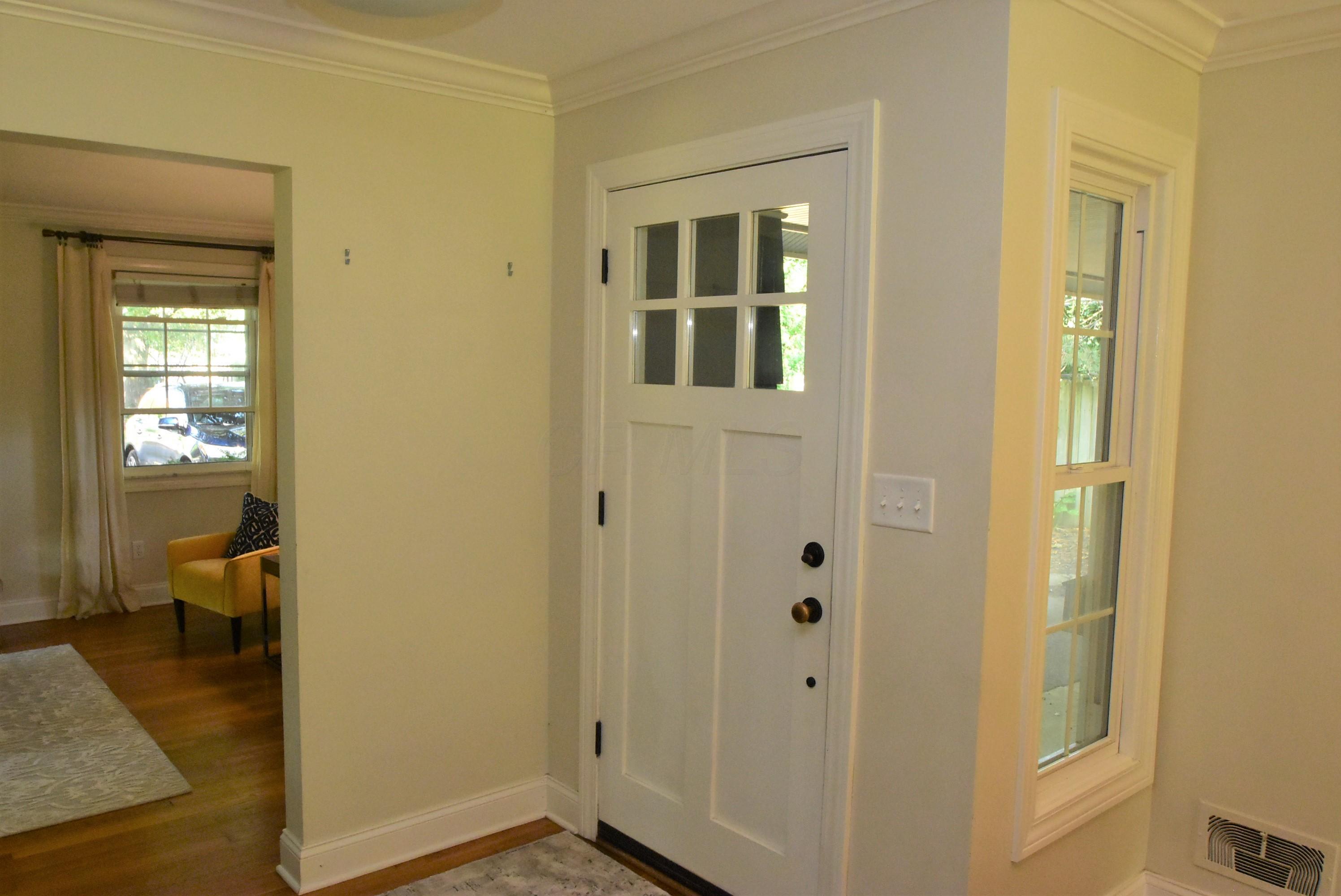 2696 Chester Road Upper Arlington, OH 43221 - Photo 10 of 41 Gallery Image 10