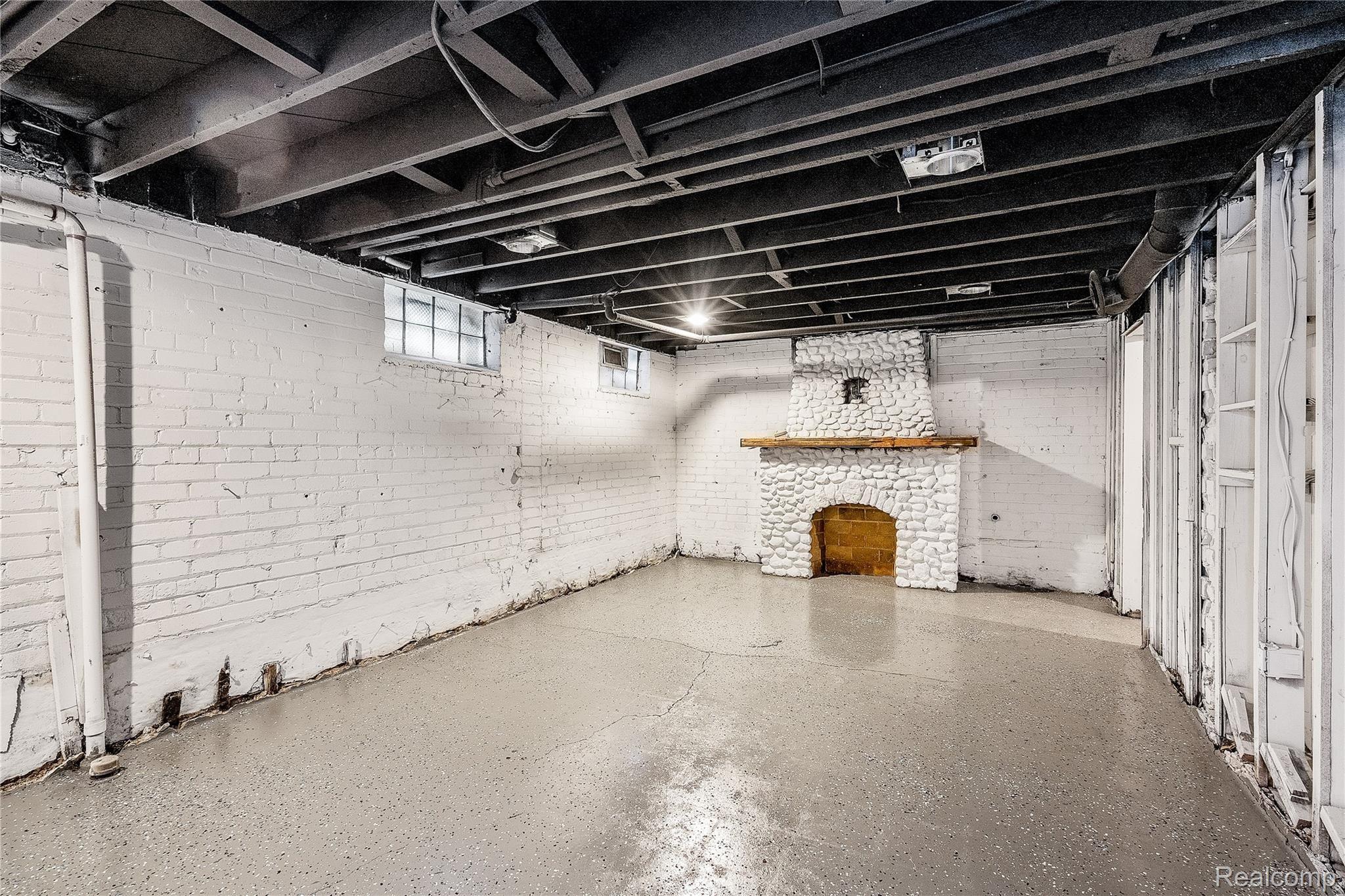 14225 Rutland Street Detroit, MI 48227 - Photo 36 of 42 14225 Rutland, Detroit-5323.jpg