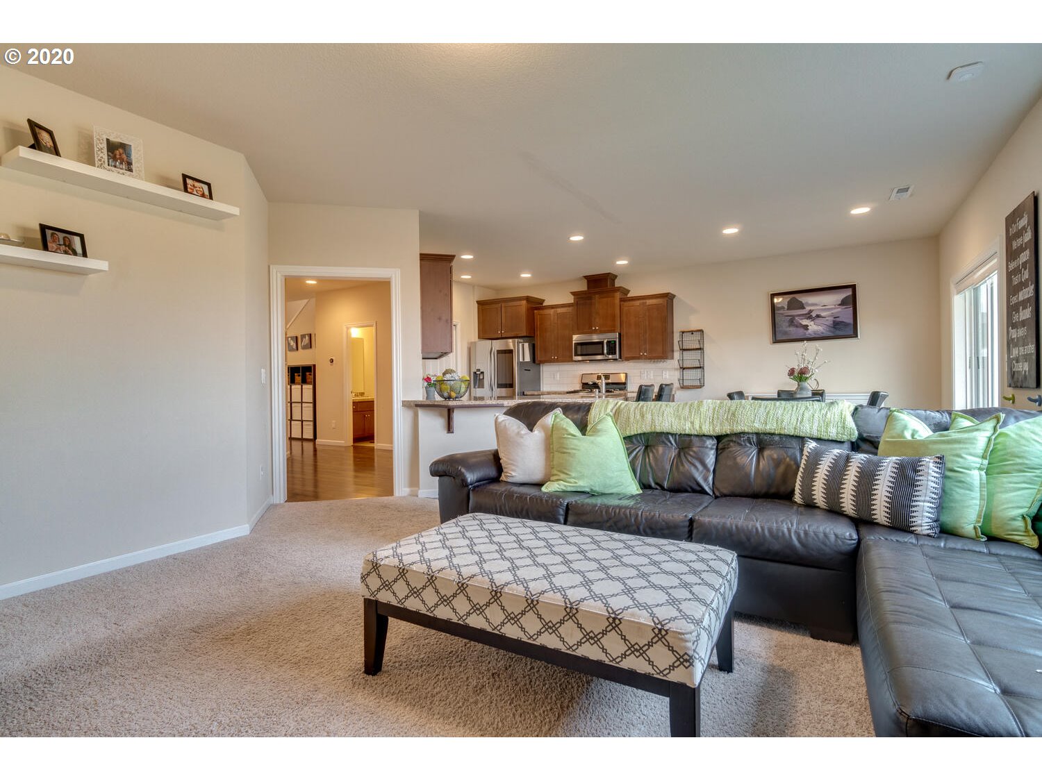 328 North 34th Court Ridgefield, WA 98642 - Photo 5 of 22 Gallery Image 5