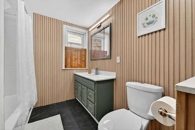 $255,000 | 920 Grove Avenue, Racine, WI 53405