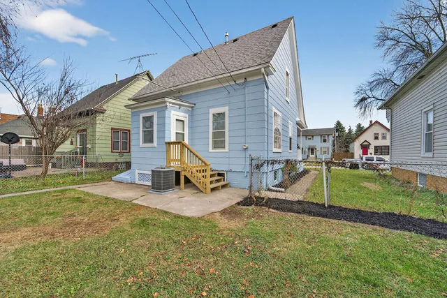 $255,000 | 920 Grove Avenue, Racine, WI 53405