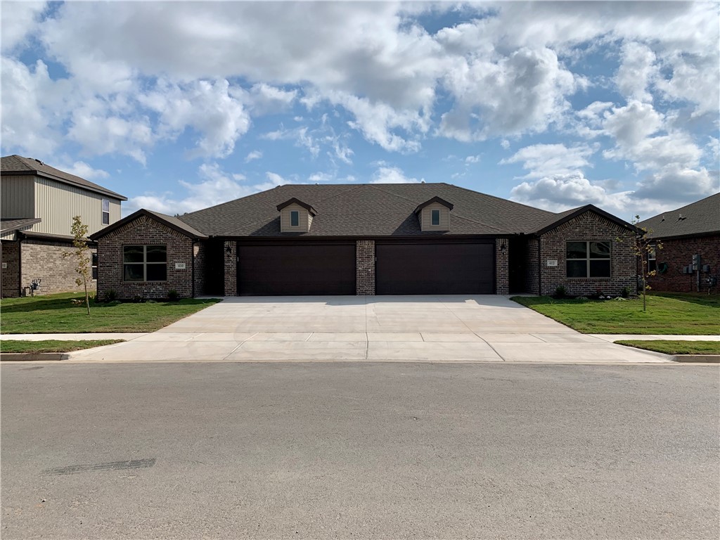 432 Rineel Avenue Centerton, AR 72719 - Photo 1 of 20 Gallery Image 1
