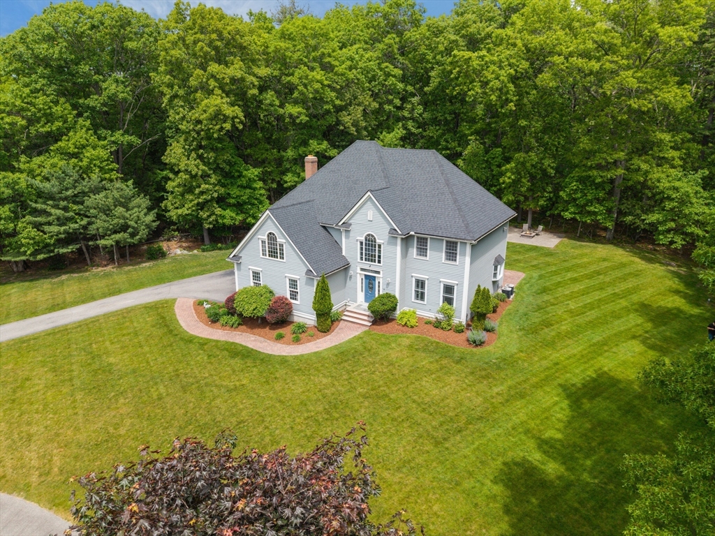8 Berridge Way North Reading, MA 01864 - Photo 2 of 42