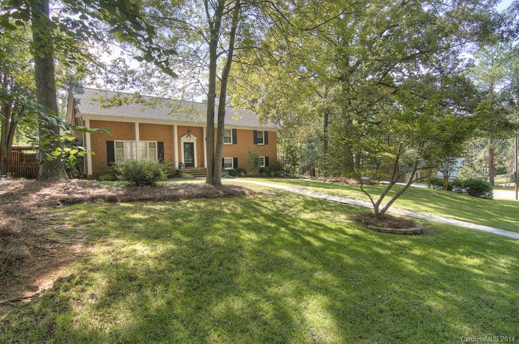 2300 Seth Thomas Road Charlotte, NC 28210 - Photo 1 of 24 Gallery Image 1