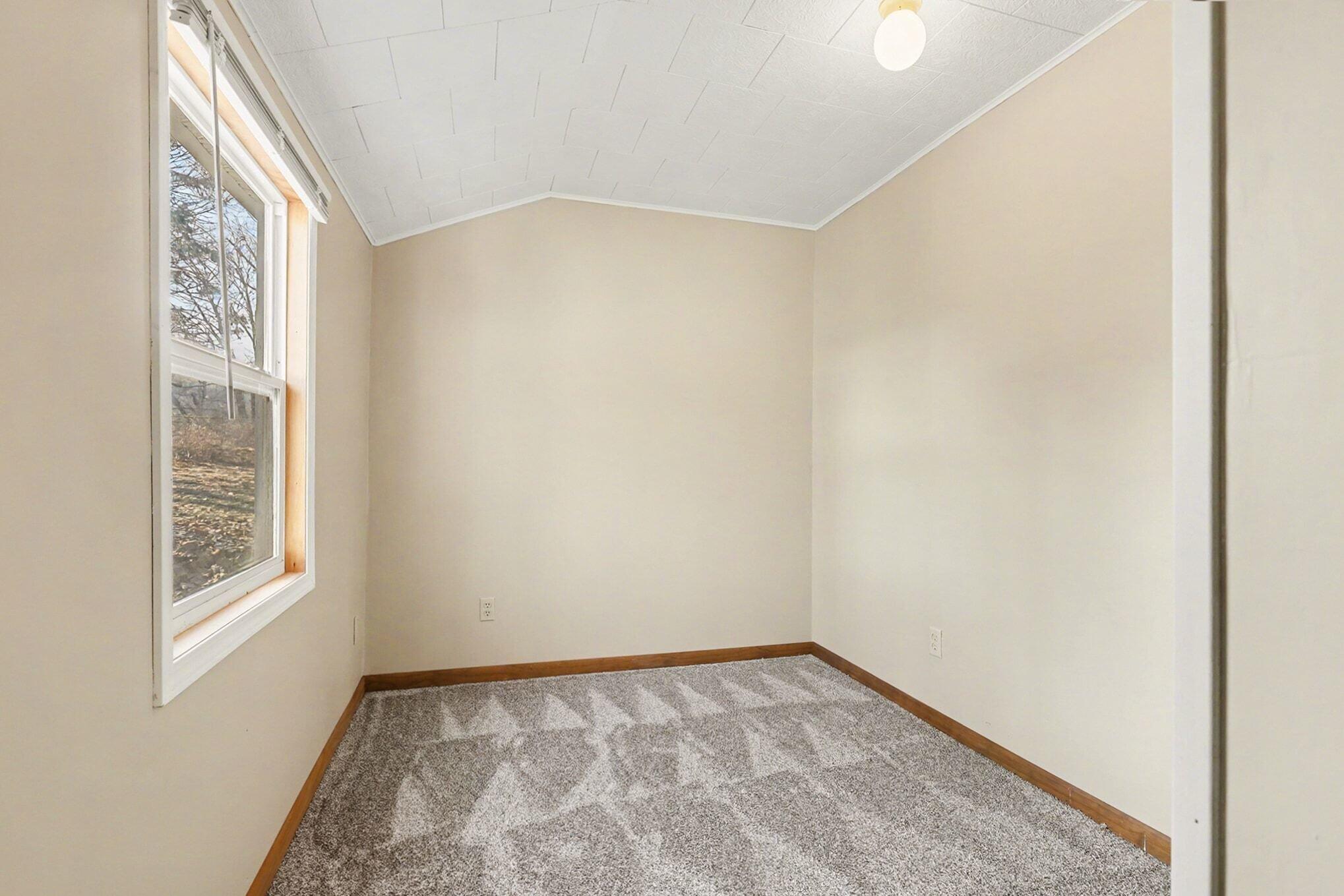 9558 Belding Road Northeast Rockford, MI 49341 - Photo 12 of 27 012_file_9900