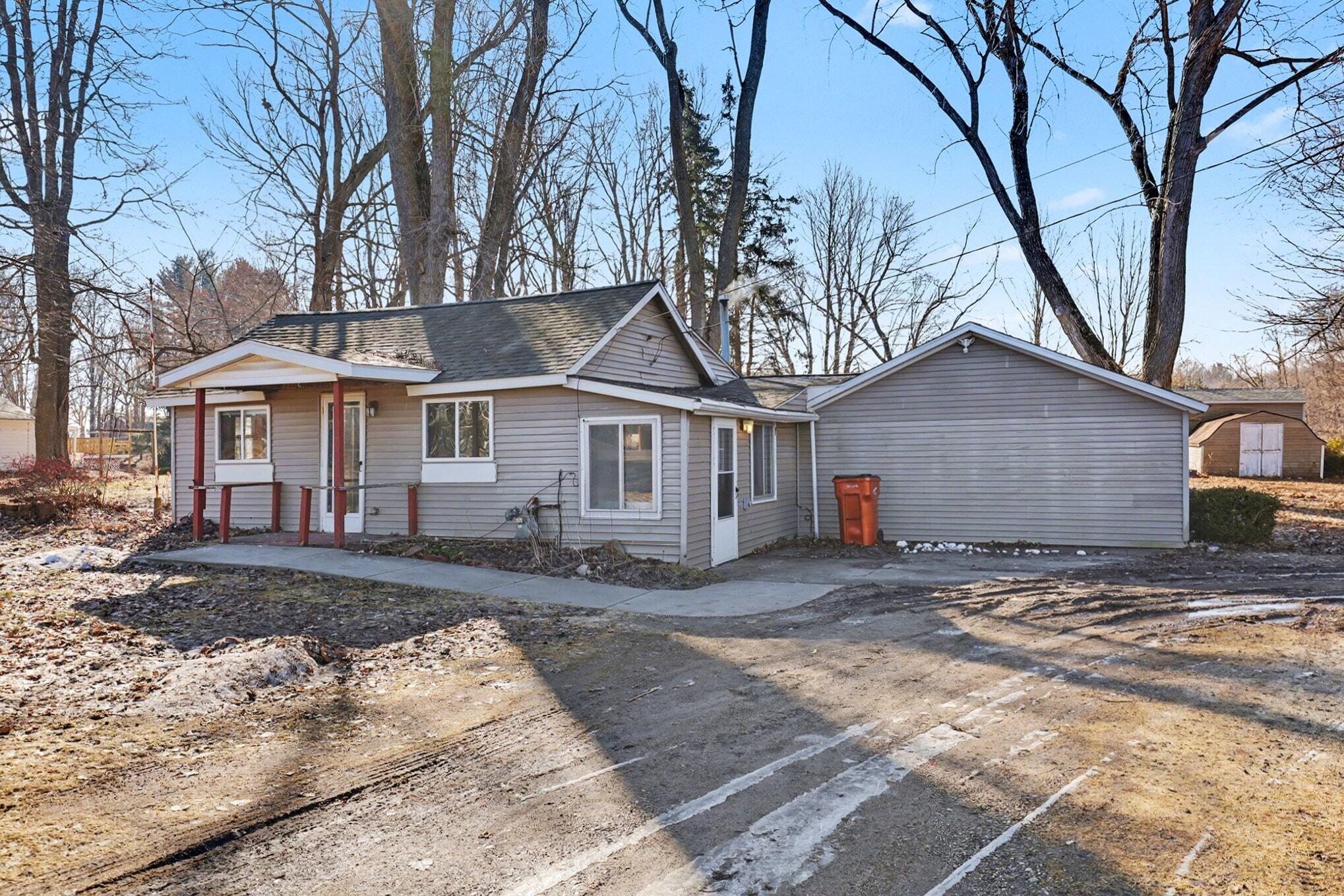 9558 Belding Road Northeast Rockford, MI 49341 - Photo 22 of 27 022_file_8349