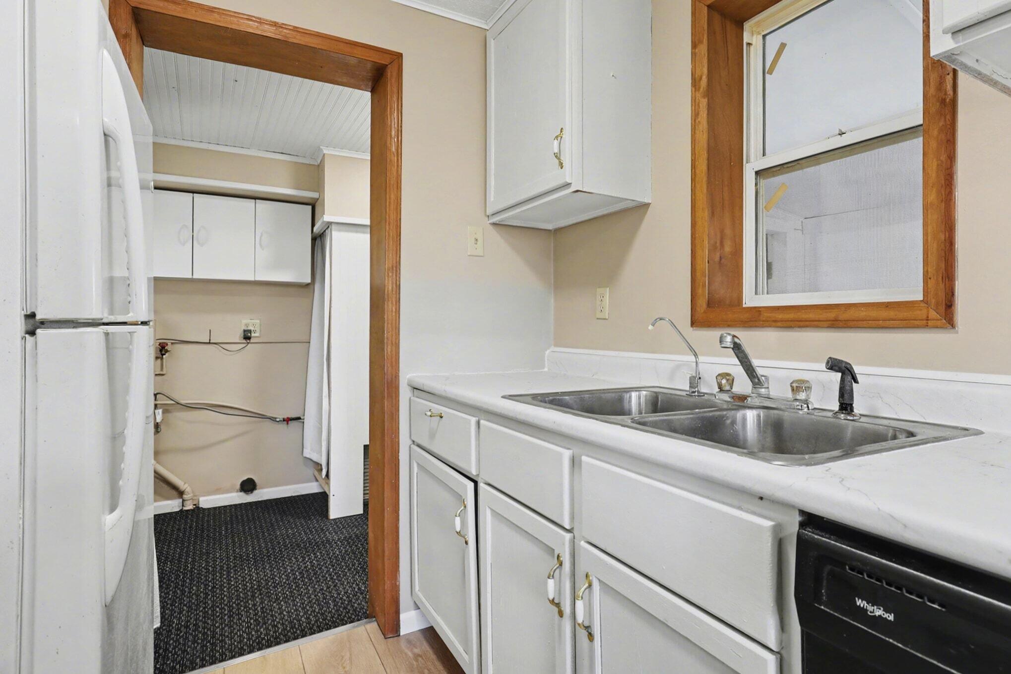 9558 Belding Road Northeast Rockford, MI 49341 - Photo 10 of 27 010_file_6246