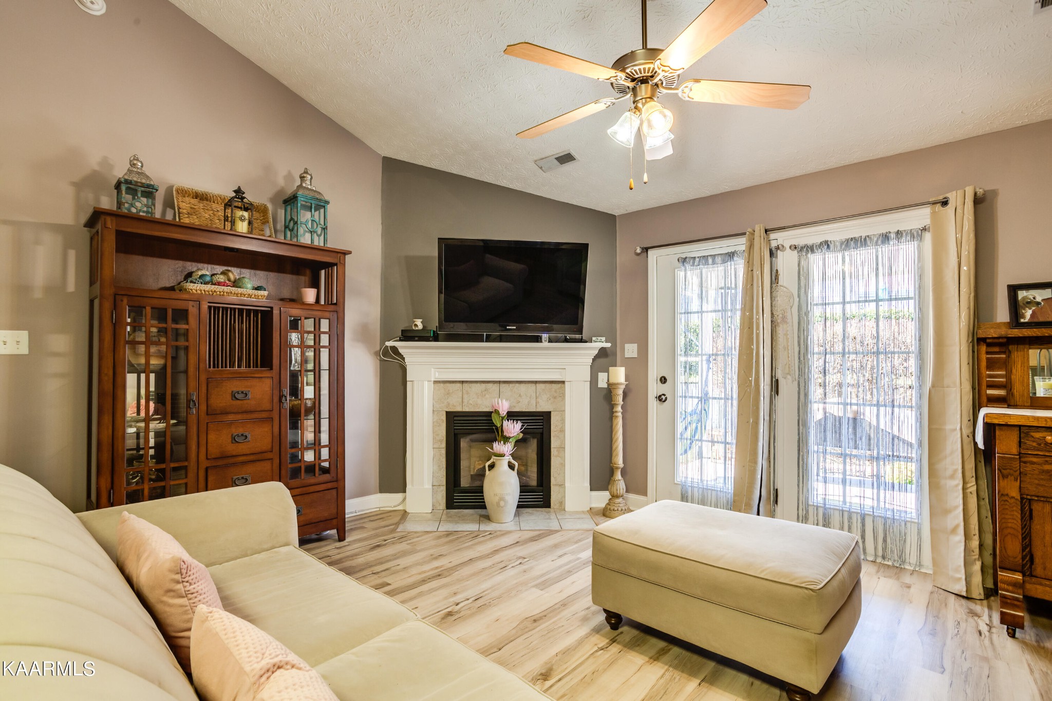5703 Reece Way Knoxville, TN 37918 - Photo 5 of 21 Gallery Image 5