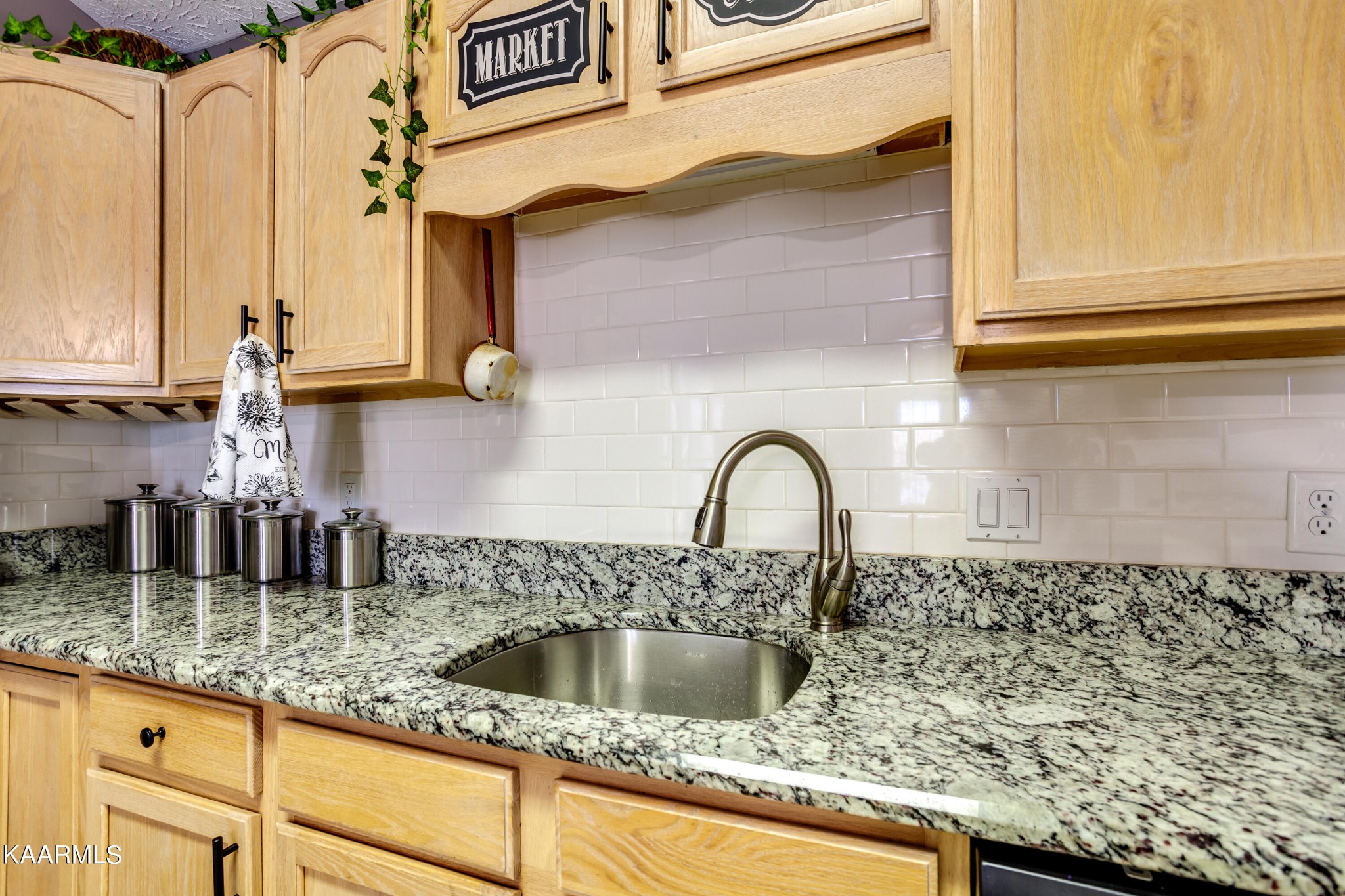 5703 Reece Way Knoxville, TN 37918 - Photo 10 of 21 Gallery Image 10
