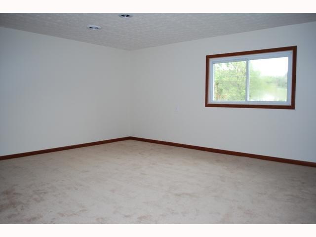 10180 Hazel Dell Road Northeast Newark, OH 43055 - Photo 8 of 10