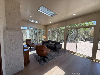 $1,450,000 | 720 Starlight Heights Drive, La Canada Flintridge, CA 91011