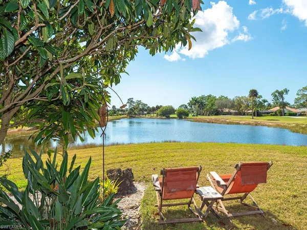 $695,000 | 105 Cherry Hill Court, Naples, FL 34113