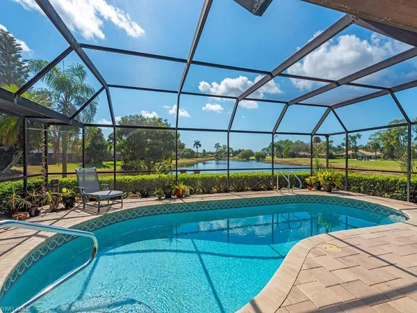$695,000 | 105 Cherry Hill Court, Naples, FL 34113