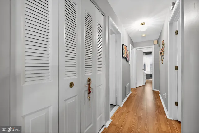 $224,999 | 8 John Hancock Bldg, Turnersville, NJ 08012