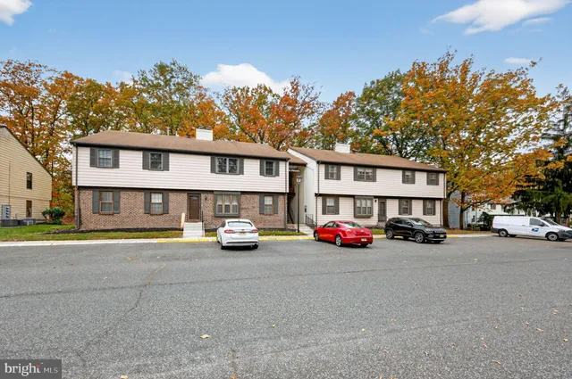 $224,999 | 8 John Hancock Bldg, Turnersville, NJ 08012